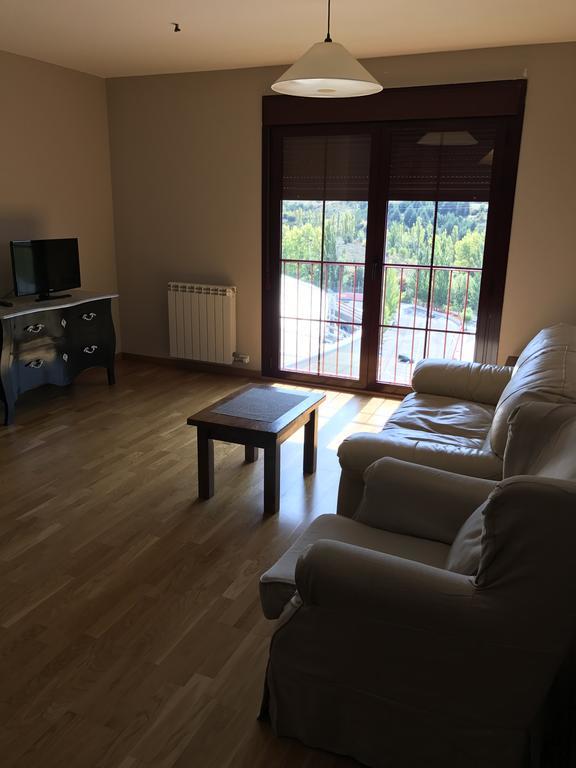 Apartamento Balcon De Jaca I מראה חיצוני תמונה