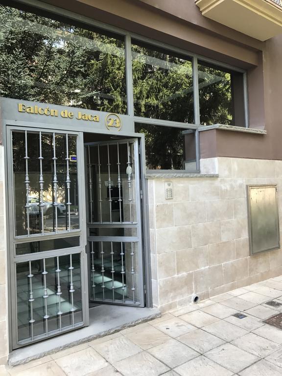 Apartamento Balcon De Jaca I מראה חיצוני תמונה